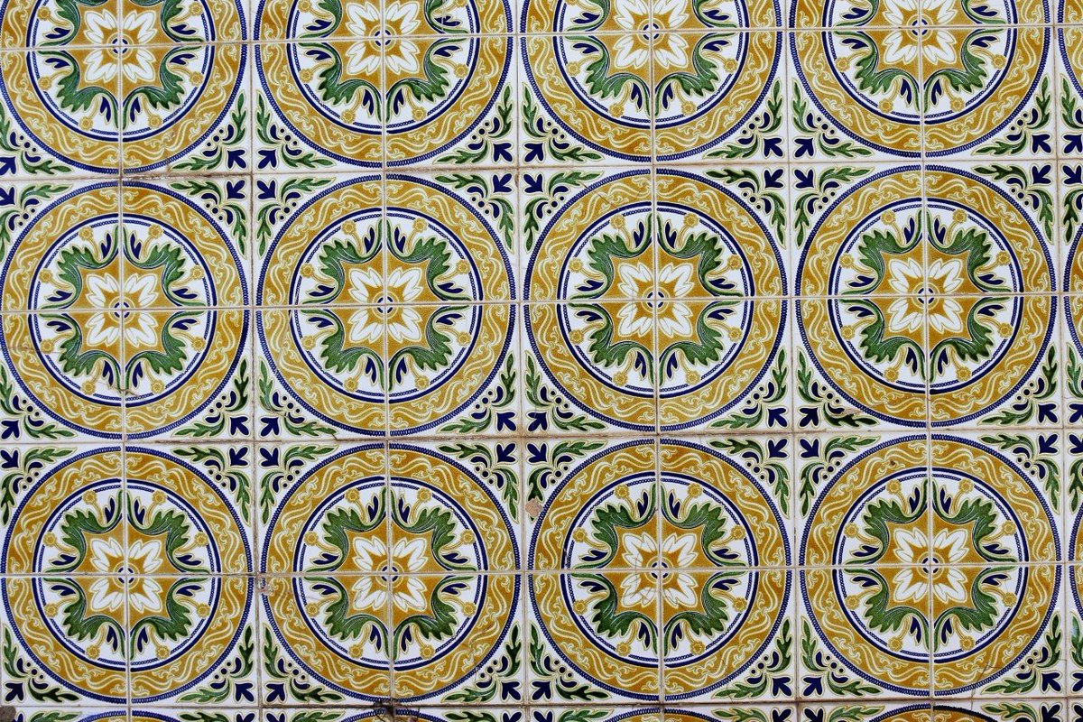 mymind's tweet photo. The beauty of Portuguese tiles. https://t.co/jf8FOUJItC