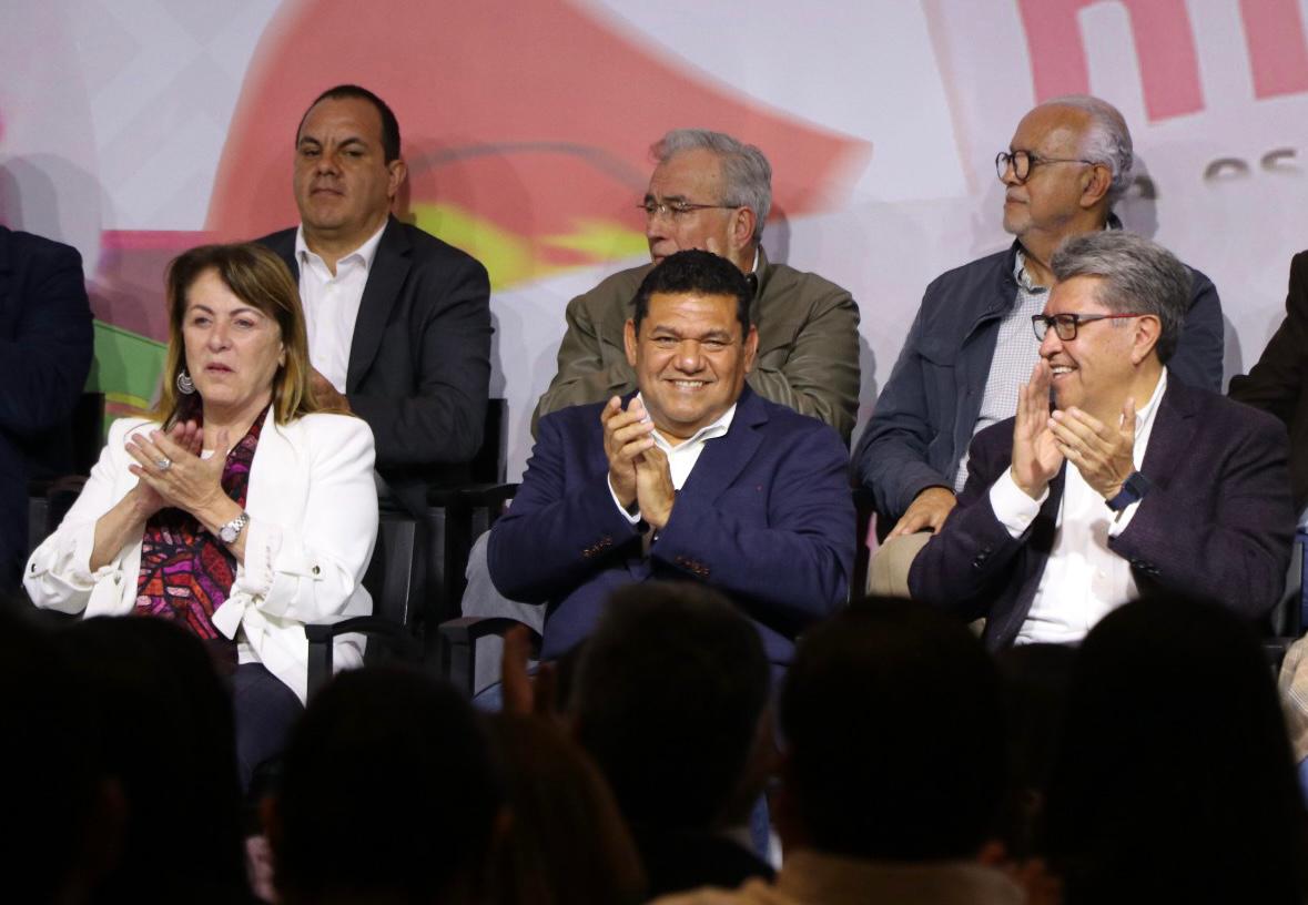 TabascoJavier's tweet photo. Con gran alegría acompañamos a nuestra compañera @Claudiashein en su registro como Precandidata Única a la Presidencia. Un honor ser parte de este momento histórico. ¡Vamos a consolidar la Transformación! https://t.co/i0Qnbwd9KD
