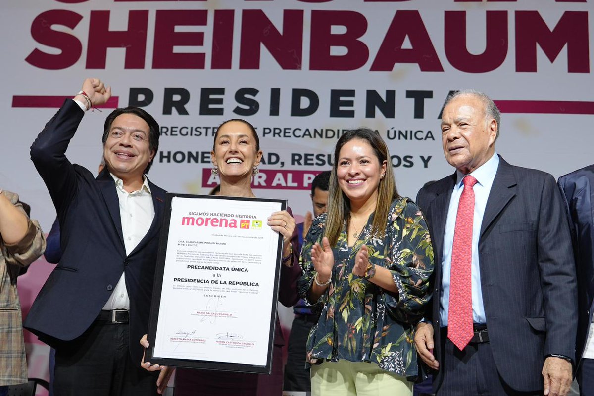 TabascoJavier's tweet photo. Con gran alegría acompañamos a nuestra compañera @Claudiashein en su registro como Precandidata Única a la Presidencia. Un honor ser parte de este momento histórico. ¡Vamos a consolidar la Transformación! https://t.co/i0Qnbwd9KD