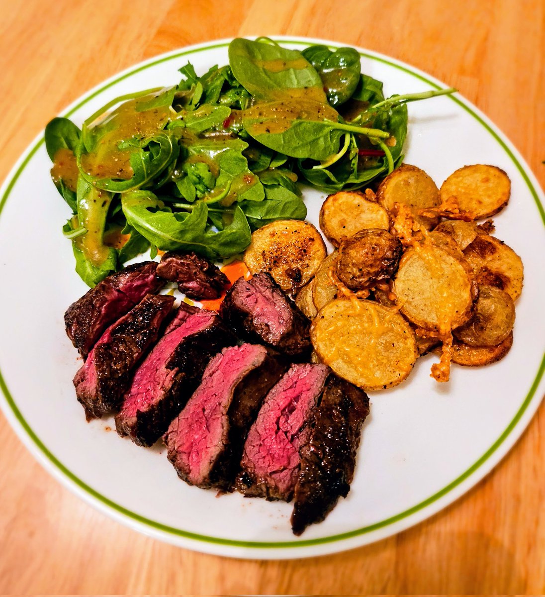 callmehenks's tweet photo. Feasting on a Sunday
#guyswhocook https://t.co/hY81q6Md3E