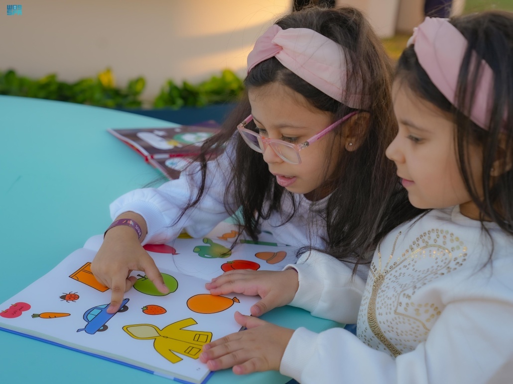 "أطفال الشمال".. يُبدعون

#معكم_باللحظة

akhb24.news/rvw5h