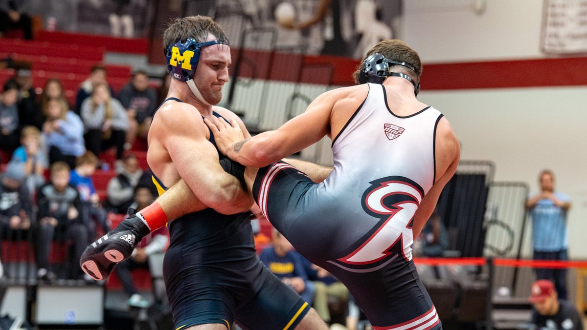 umichwrestling's tweet photo. Michigan claimed seven bouts, earning bonus in four, to beat Rider, 27-14, and compete its east-coast sweep. Seven Wolverines posted 2-0 records on the weekend.

RECAP: https://t.co/R7d35lKPMr https://t.co/3L6m7cDV4a