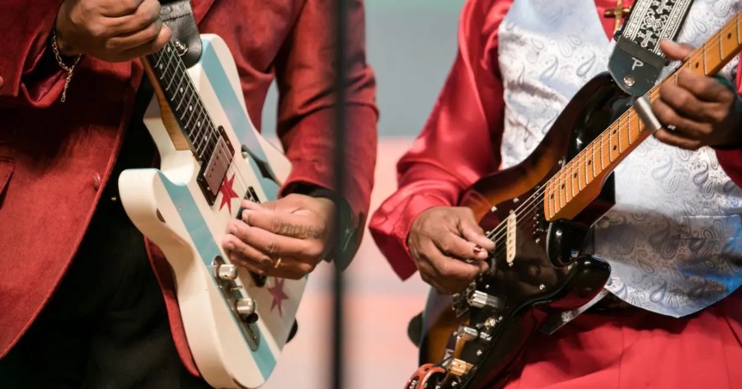 I’m dreaming of a Blues Christmas!💭🎄 Join Navy Pier and Alligator Records Dec 15 at 7PM for a FREE one-night-only concert, with Toronzo Cannon and special guests, Shemekia Copeland, Billy Branch, Lil’ Ed and Ivy Ford! You don’t want to miss this festive celebration. #NavyPier