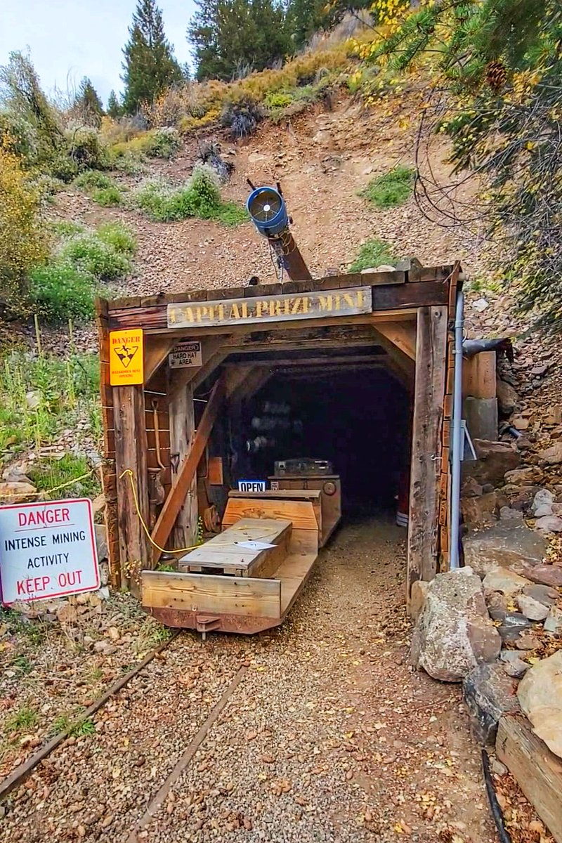 wander4insp's tweet photo. A working gold mine.
We voted this highly underrated, low-key, slightly seedy, and very non-touristy-in-a-good-way attraction to have been the true highlight and best memory of our weekend trip to Georgetown.
#GeorgetownColorado #MineTour #GoldMine https://t.co/uWPqxF2CTp