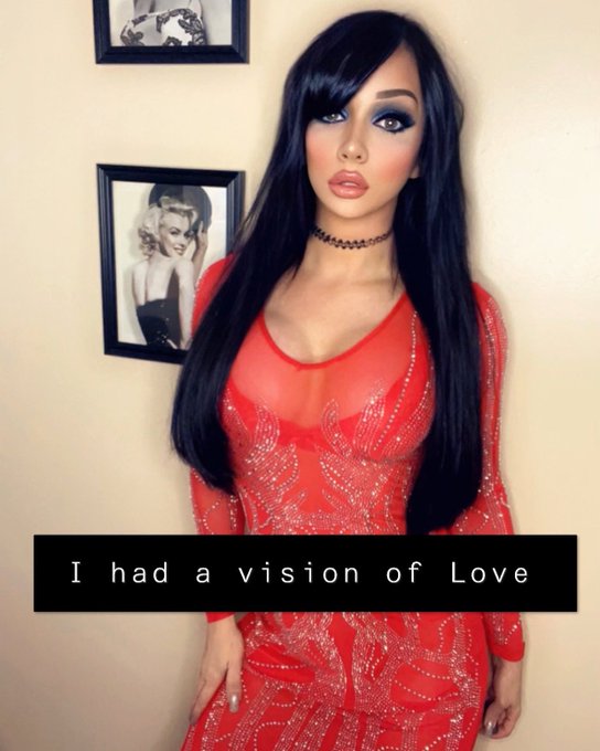 I had a vision of love ❤️ https://t.co/fbPL2Ey9EG