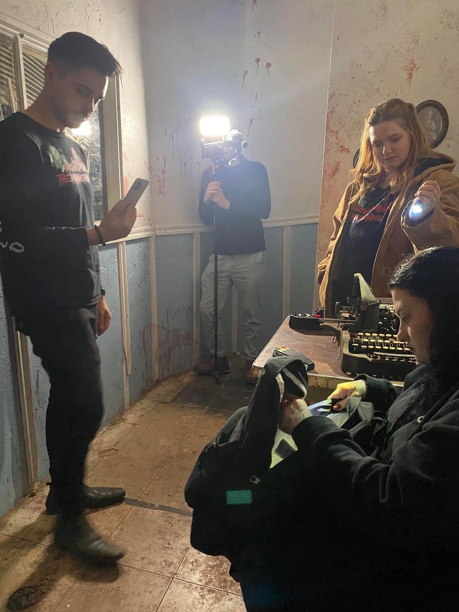 BoozyBrosYT's tweet photo. What a crazy night! Guthrie Haunts truly lives up to its name!
📸: Haunted Oklahoma on Facebook
#haunted #paranormal #boozybros #paranormalwasteland #guthriehaunts #scary #ghost https://t.co/wwfnV98vyC