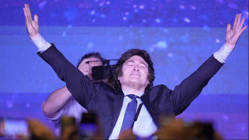 Grande el Leon de Argentina!!
Que tiemblen los políticos chorros vividores del estado y empobrecedores de su gente 🇦🇷👏🏼👏🏼👏🏼
Viva la libertad carajo!
Una tremenda lección para Chile sobre defensa de ideas con firmeza y batalla cultural, la formación si es relevante 👌
#Milei