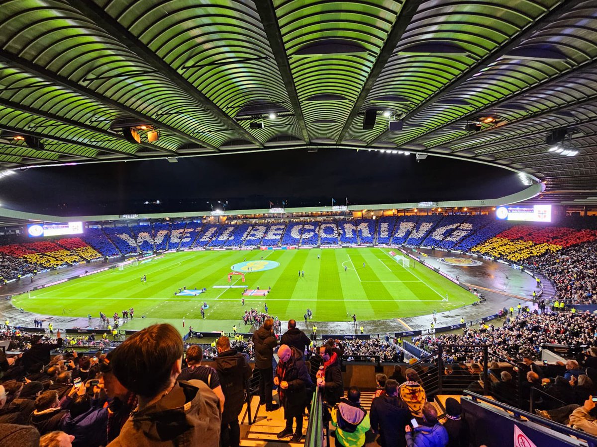 That tifo tonight was tremendous. Well done <a href="/ScotlandTifo/">Scotland Tifo Group</a> 👏