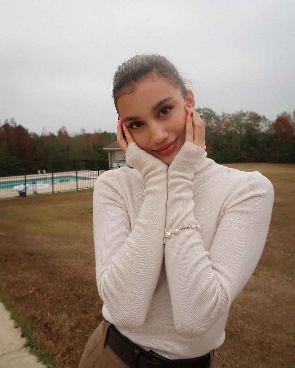 NikkiDMoura's tweet photo. Babyface https://t.co/dZJdYwWYMC