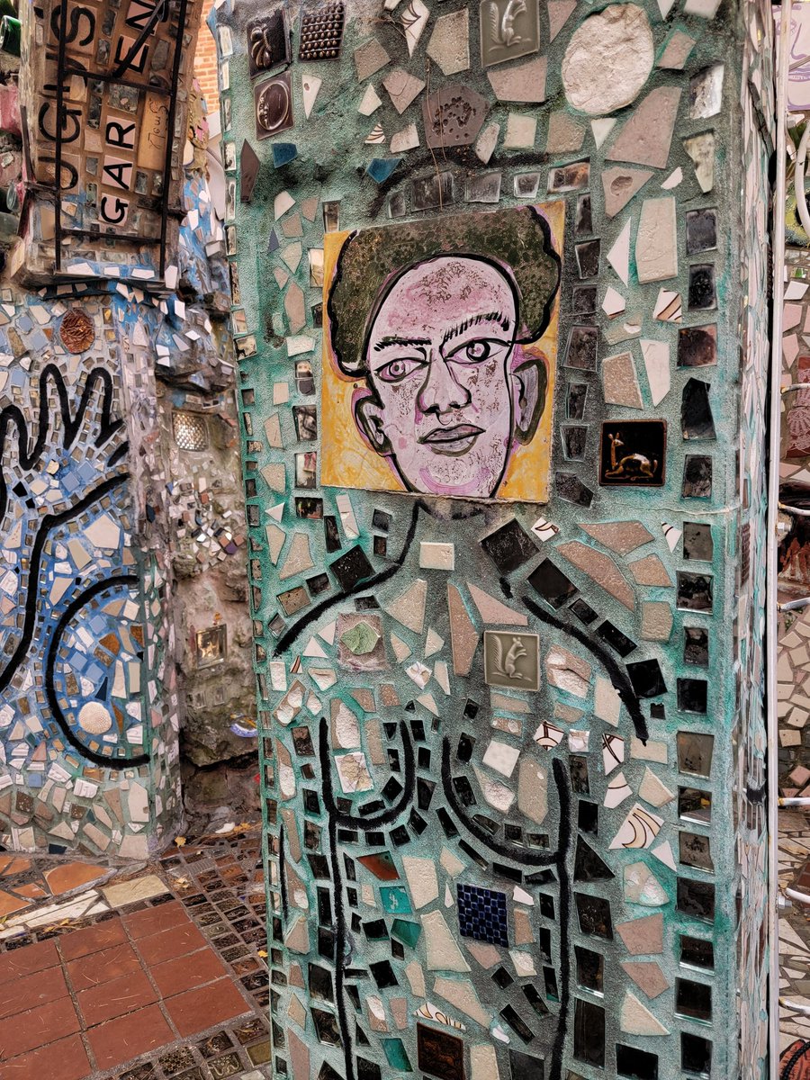 Lovicarious's tweet photo. @phillymagicgardens  is one of the most visually inspiring places that we have ever explored. #Philadelphia #travel #roadtrip https://t.co/o2VZ2QBh3J