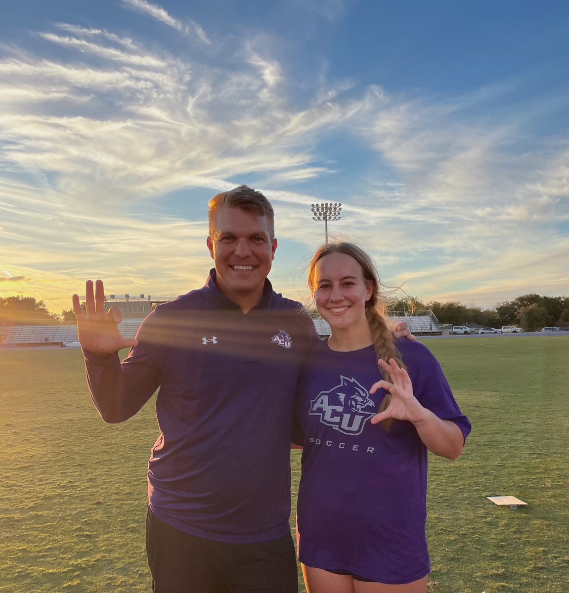 _laurenedler's tweet photo. Thank you @ACU_Soccer, @_stephensalas_ , &amp; @AudreyAdkison for a great camp yesterday‼️Such a great experience. ✝️🤍💜 https://t.co/48VuFPnQWv
