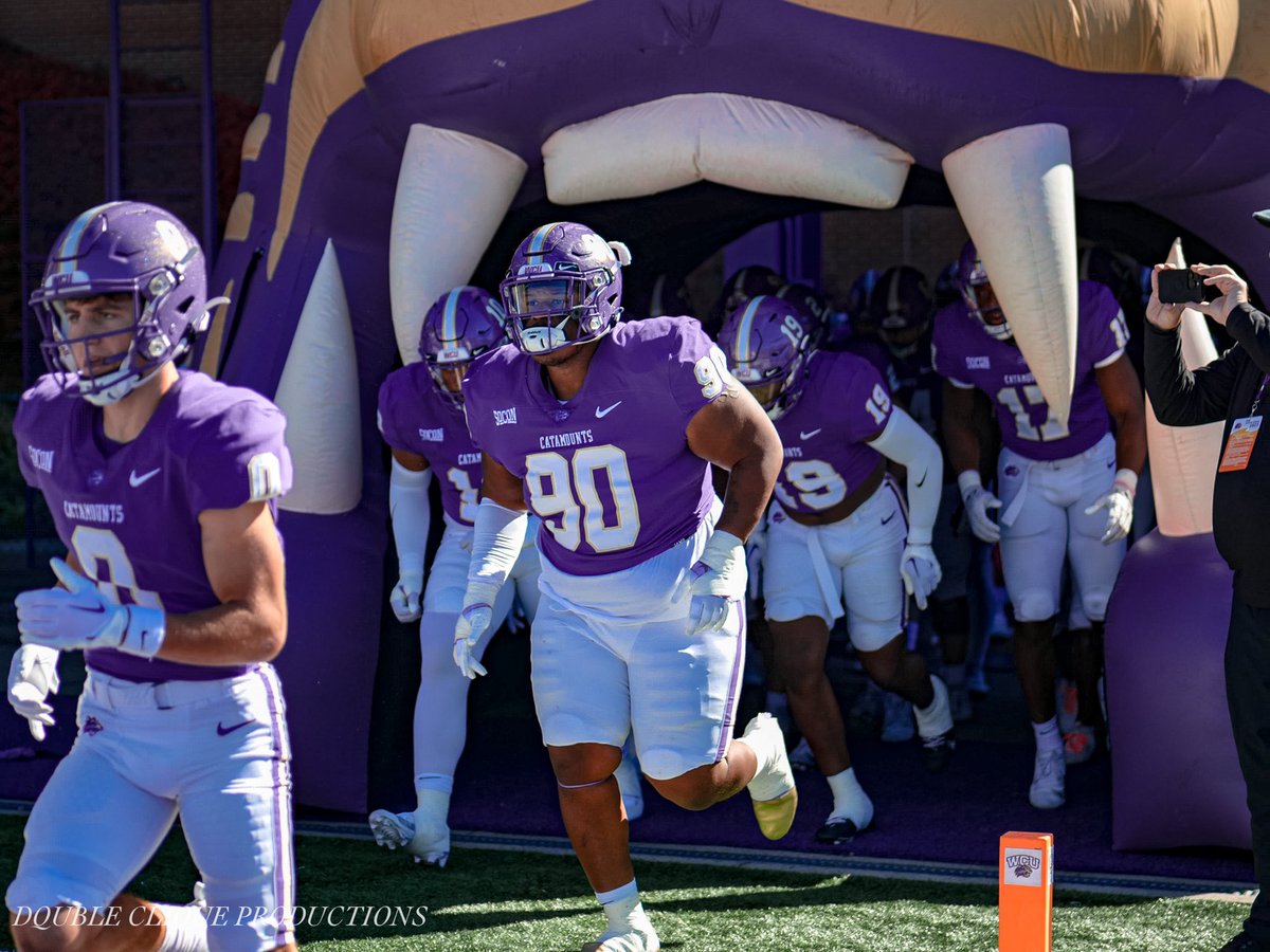 1CoachAlexander's tweet photo. It’s Been Real Western 💜 Thanks for everything!! These 3 years are some memories I will never forget! #90owt✌🏾 https://t.co/sQQnqR2f2n