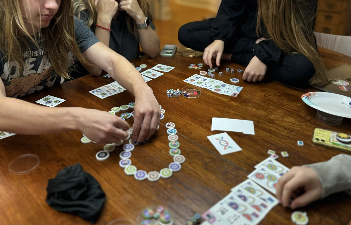 tinaAbrac's tweet photo. play testing the Genetic Code Game with 4 teens to CRISPR out all the mutations for #PAXunplugged2023 #stem #womenboardgamedesigners #scienceboardgames #stemboardgames #geneticcodegame #womeninscience #PAXunplugged https://t.co/1QpWtsDxMq