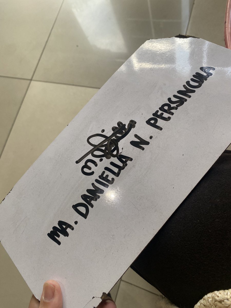 daniprsncl's tweet photo. Picture Taking 🥴

#Manifestingforgoodresults https://t.co/8Skuea4m7z