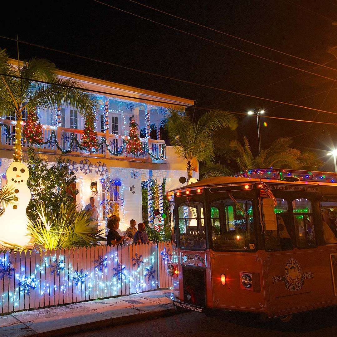 We started getting ready for Christmas about 10 minutes after Halloween. #christmas #keywest #oldtowntrolley 📷 @oldtowntrolley

More: PartyinKeyWest.com/wp/
Follow us: @PartyInKeyWest
Hashtag us: #PartyInKeyWest
