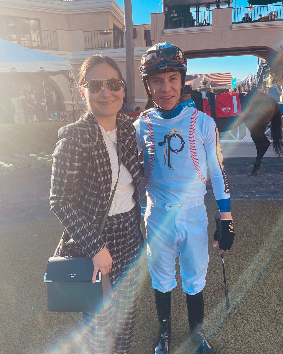 CourtneyPoole00's tweet photo. A perfect debut for Girlcanthelpit that got 3rd today thank you @franco_geo Gary and #TeamMandella for getting her ready. 🫶🏻 https://t.co/ZQxVKxuoU9