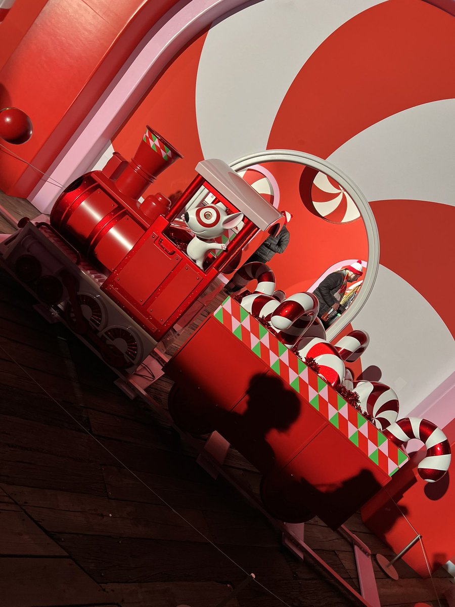 Lee2380TGT's tweet image. So much fun at #Target Wonderland!🎯 From the mini checkout to the photo ops, Wonderland made a wonder filled adventure for the kids and family. I made sure to get my passport stamped at every station😄 #TargetFun #HolidaysatTarget #TargetNYC