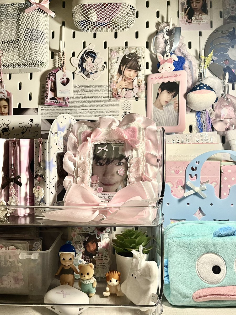 haonoos's tweet photo. girl desk 🪼 https://t.co/mbeq8PDQBQ