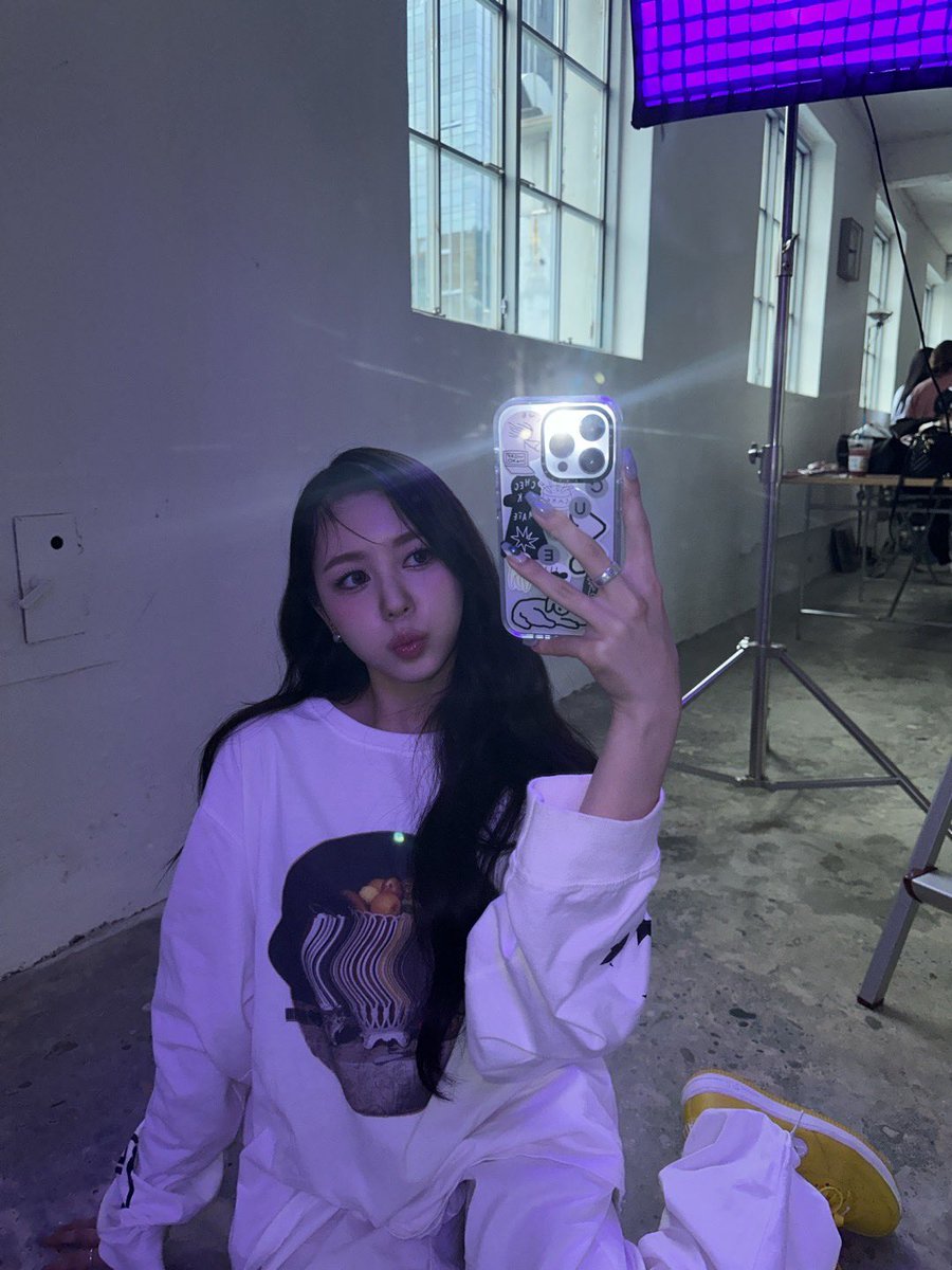 tripleslvr's tweet photo. #tripleS #트리플에스 #トリプルS #HyeRin #혜린 https://t.co/sF4NIAZcUL