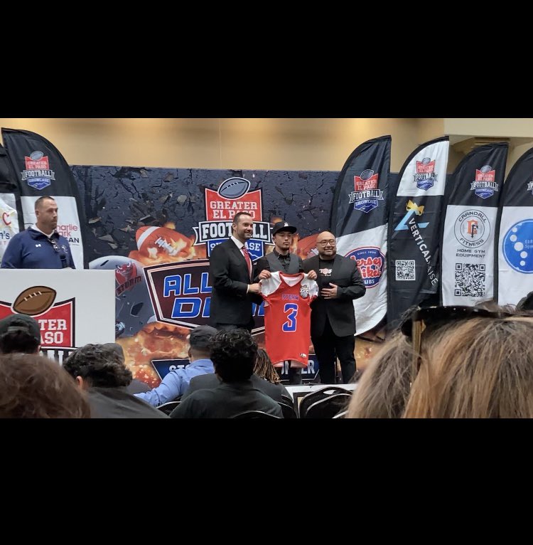 adrian acosta II tweet media