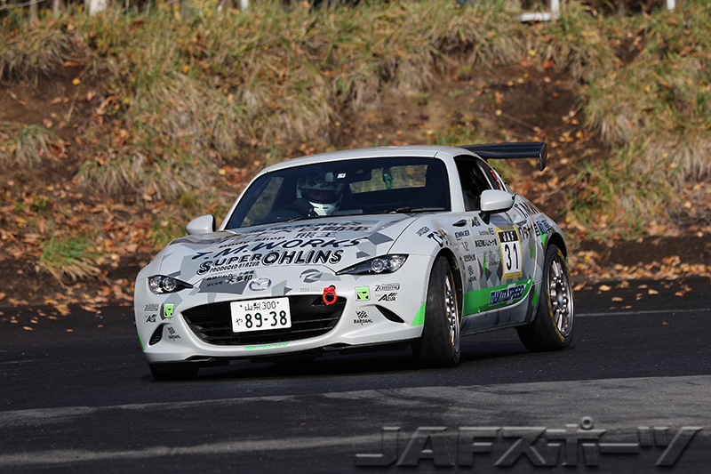 jaf_motorsports's tweet photo. 【2023年JAFカップオールジャパンジムカーナ JAFスポーツレポート】
JAFカップ激戦区のPN3クラスでは大多和健人選手が2連覇達成!
https://t.co/niYfy0T0db
#JAFモータースポーツ #JAFWIM https://t.co/yTv4V6kksP