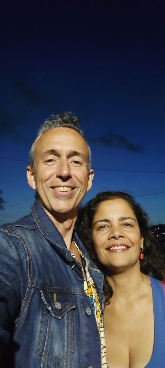 FabiolaJoseVzla's tweet photo. Gente amada en @filven2023 porque #LeerNosReencuentra y #CantarJuntosNosExpande
Maravilloso concierto de #FranciscoPacheco y su pueblo ✨💫🎶 https://t.co/5wivWVEKdO