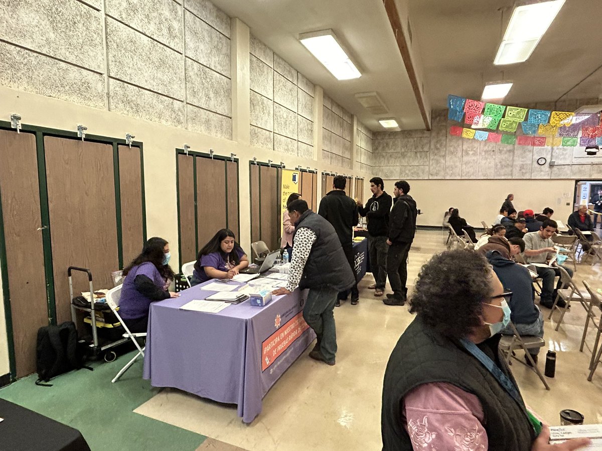 Concluimos exitosamente el último móvil del año en la ciudad de The Dalles, OR. Gracias a los aliados por su hospitalidad y apoyo a la comunidad mexicana. ¡Gracias equipo consular!