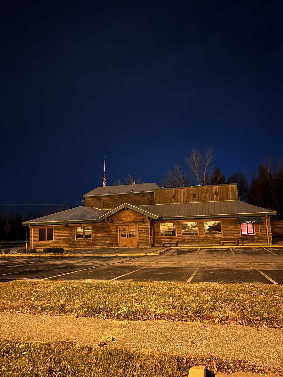 mmskiba's tweet photo. @texasroadhouse please remove the flags from the old @OFallonMO location https://t.co/I85xqrSakO