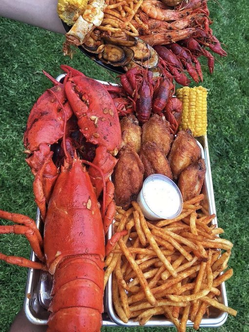 btitp's tweet photo. Seafood Platter 🦞 https://t.co/Ftl4YUrZ4f