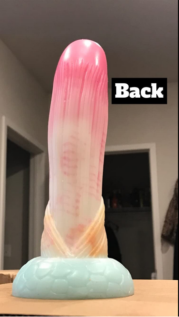 geller_jen's tweet photo. Check out this beatiful dildo👏 https://t.co/eR54YsM1J6