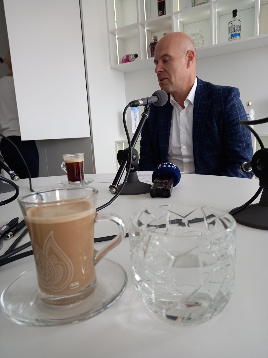 Urska Valjavec (@uvaljavec) on Twitter photo 