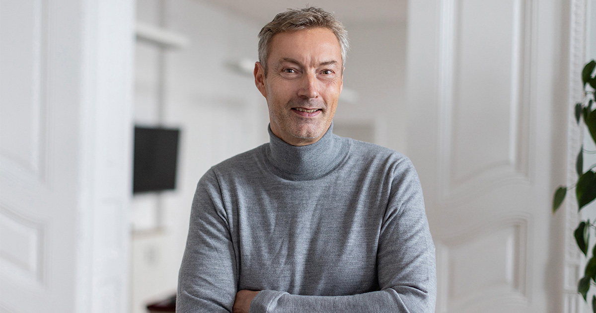 <a href="/mobilelarson/">mobileLarson</a> ist gleich mit seinem Talk "When #AI Meets Architecture" auf dem <a href="/commerzbank/">Commerzbank</a> #Developer Day. Er verdeutlicht die Herausforderungen, die sich durch die Integration von #KI für die eigene #Softwareentwicklung ergeben können und zeigt Lösungsansätze auf.
#WISSENteilen