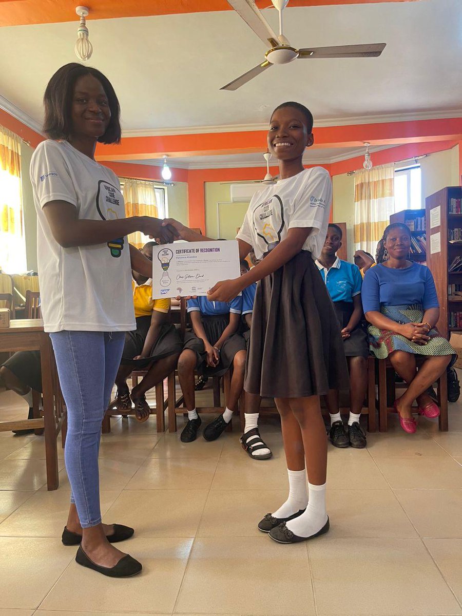 Foundation_DO's tweet photo. Girls are not left out of the AfriCAN Code Challenge!
Last year,the winner of the Challenge in Ghana was Patience Atwedaa from Martyrs of Uganda Basic Sch.
Visit https://t.co/cu0nWXK92s to learn more and apply.
#AfriCANCodeChallenge #AfricaCodeWeek #Tech https://t.co/tROHt39aG3