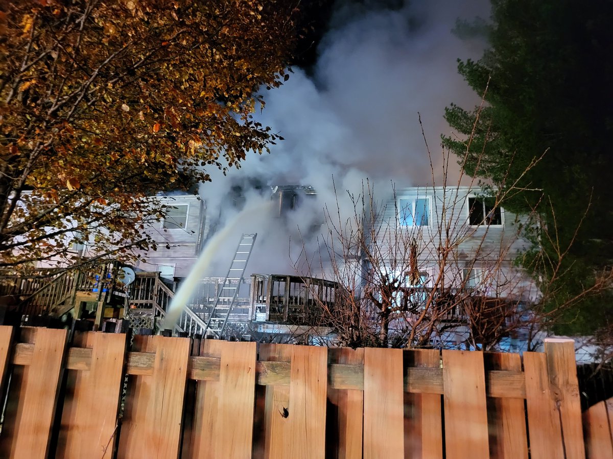 DavidPazos15's tweet photo. MCFRS is operating in the 11100blk of Cedarbluff Ln(Germantown) for a townhouse fire. Sole occupant transported w/NLT injuries from fire residence and Red Cross contacted for supporting relocation. @DavidPazos15 @mcfrsPIO https://t.co/ezzBf74wfh