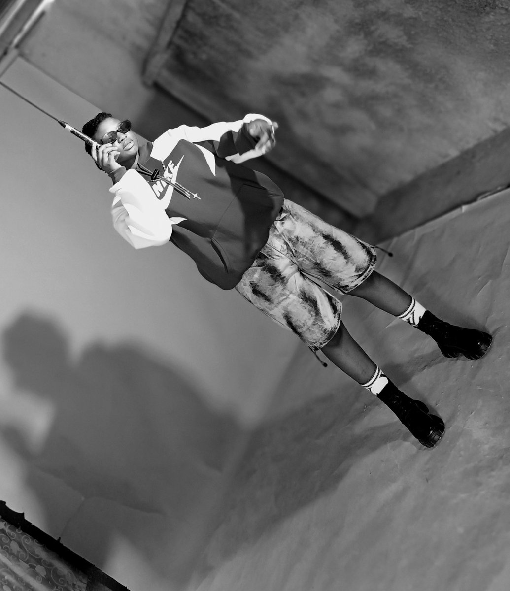 Big BellaZee tweet media