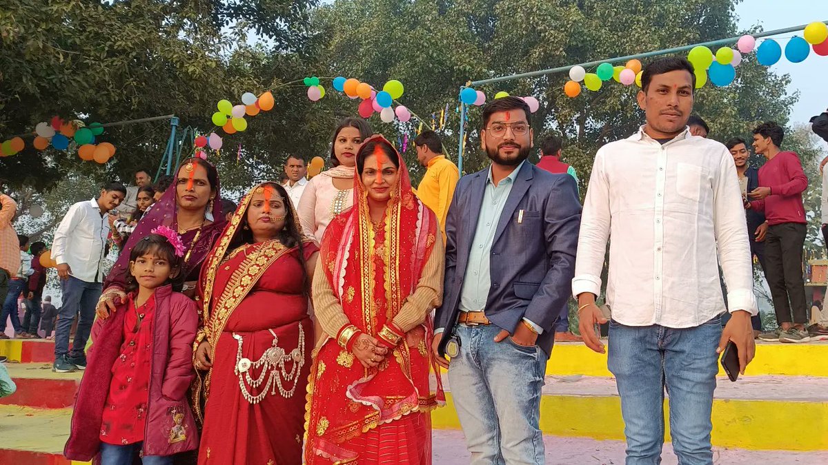 ifeelfounder's tweet photo. Best wishes to all of you on the great festival of Sun 'Chhath Puja'.

May Sun God spread happiness, prosperity, good health and new energy in everyone's life.

जय छठी मैया 🙏
#mdsuccess #ekmindset #chhathpuja #bihar https://t.co/hmY0qolc7p