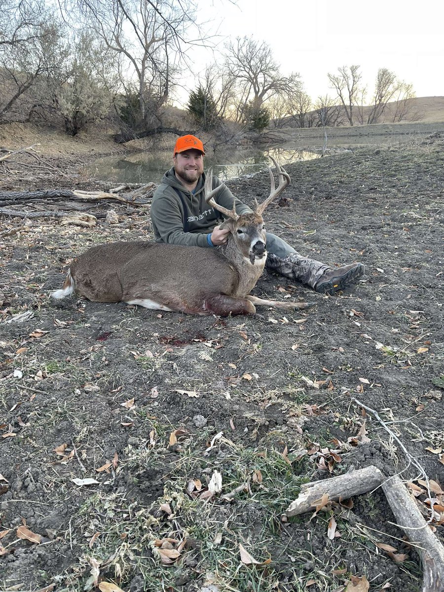 ZachCole23's tweet photo. Mr. Cole’s Taxidermy is in full swing. Always fun helping out my friends and seeing the finished product for these two nice South Dakota West River bucks! #EuroMount #Taxidermy #SDhunting https://t.co/54sJZer6ov
