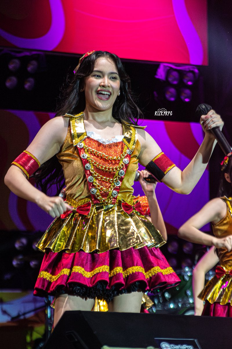 rizkyrpg's tweet photo. 🌅صباح الخير 
.
@S_AshelJKT48 // Adira Musikaria Festival https://t.co/wAqIkohis6