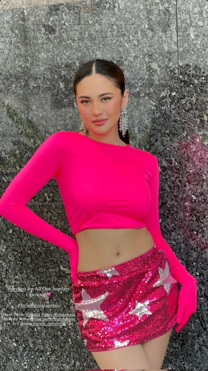 TheJapsStyle's tweet photo. More of Julie's HOT pink look from yesterday π
#JulieAnneSanJose | @MyJaps https://t.co/u8OAwcV8rI