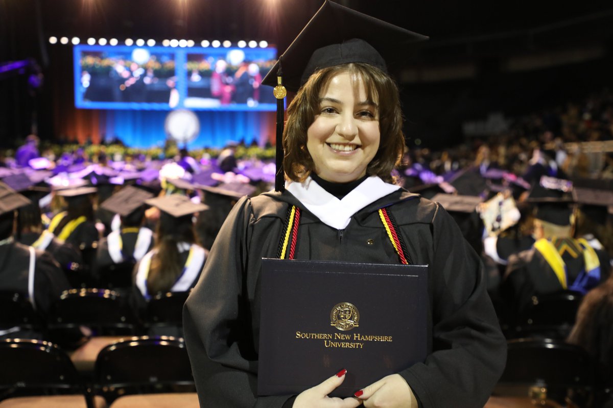 Chelmsford, MA twins earn same degree from <a href="/SNHU/">SNHU</a> in different modalities. Michael Fertitta studied on <a href="/SNHUOnCampus/">SNHU On Campus</a> &amp; worked as broadcast technician for <a href="/SNHUesports/">SNHU Esports</a>, while his twin sister, Marisa is a writer who preferred online for the flexibility to work and explore careers.