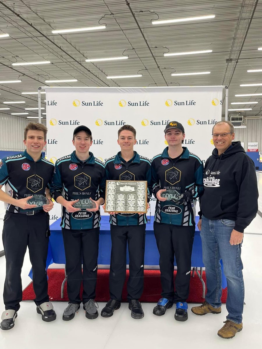Brandon Sunlife Junior Challenge champs!!! With a win over Team Mcdonald in the final we capped off an undefeated week with a 6-0 record! Congrats to Team Giroux for winning the ladies side. Thanks to all of our sponsors for all their support!
