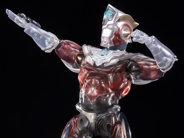 輸送箱のまま発送ウルトラマンタイタス　Special Clear Color ver.