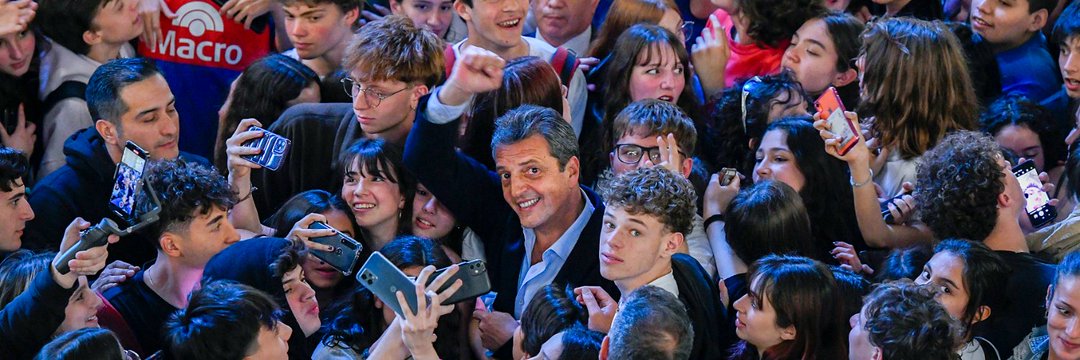 _arielmayo's tweet photo. Estuviste a la altura de las circunstancias, @SergioMassa. Lo diste todo. Merecías ser Presidente. https://t.co/J782EBDxcD