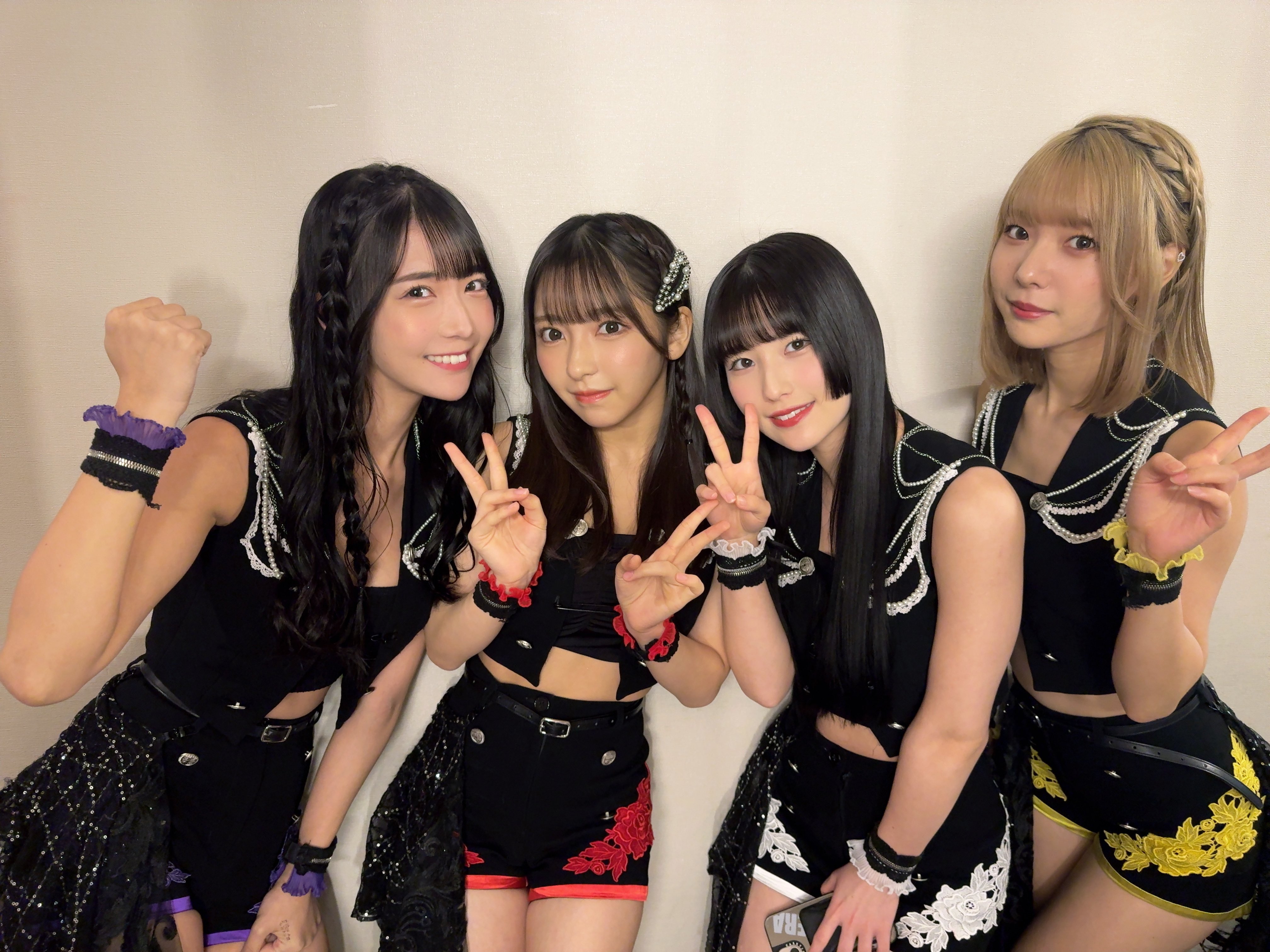 ① iLiFE! 虹羽みに チェキ ツアー衣装 iLIFE! 虹羽みに チェキ 即購入❌ - メルカリ