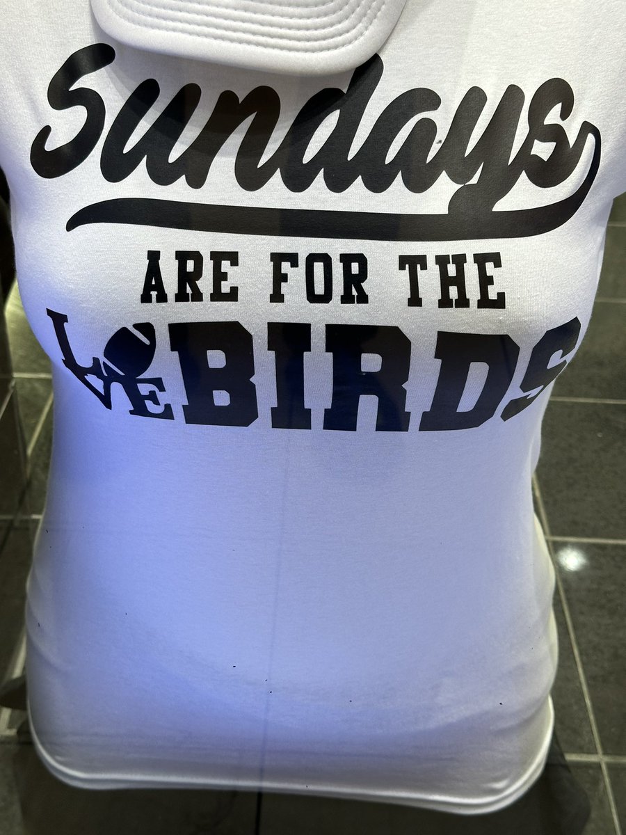 Go Birds!  Fly high, Fly Proud Montreal! Felicitation! Congratulations on winning the 110th Grey Cup!  Way to come together and play tremendous football down the stretch!  Great game!  Let’s have a parade! <a href="/MTLAlouettes/">Alouettes de Montréal</a> <a href="/CFL/">CFL</a> <a href="/CFLonTSN/">CFL on TSN</a> #GreyCup Champs!