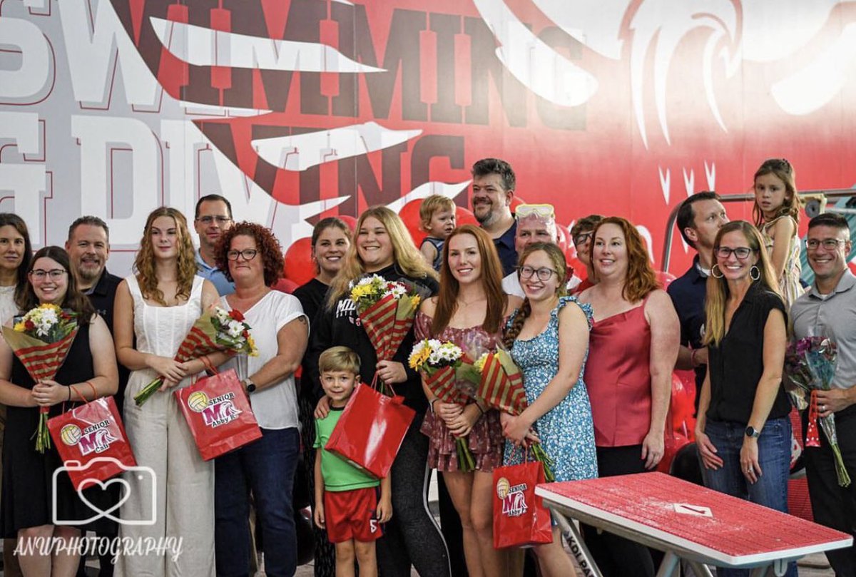 How lucky I am to have something that makes saying goodbye so hard...I'm so thankful for these last 4 years with my Milford Water Polo family. I'm sad to leave them, but excited for what lies ahead; while my Milford journey may be over, my water polo journey isn't. Onto the next!