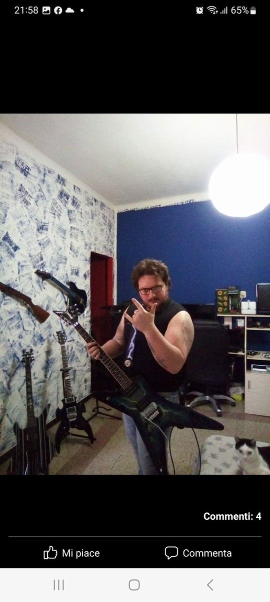 Jack66689746's tweet photo. Sesso aulin e rock n' roll.... e ancora aulin 🤣🤣🤟🤟 https://t.co/ZpuMReXDiY