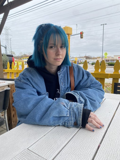 Me when I&rsquo;m about to get served a delicious platter of eggs Benedict https://t.co/f8dOEVQKah