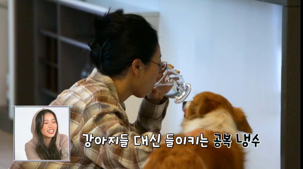 why_doushite's tweet photo. 방송 시작한지 10분 됐는데 여태까지한거 
끝없이 물주기임 솔직히 집 평수는 궁금하지도 않음 수도세가 궁금함 https://t.co/OCzTUNefd8