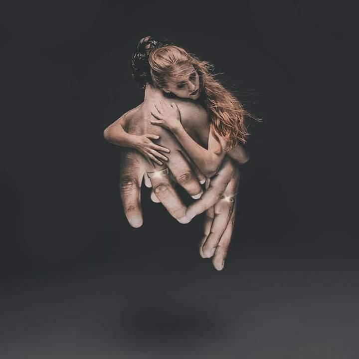 قد يغيب عنا احد ما ..
ولانعلم ماقصة غيابه ..
ولا مايحدث له في الغياب 
لكننا نعلم جيدا ، 
مايحدث لنا في اوقات الانتظار ...